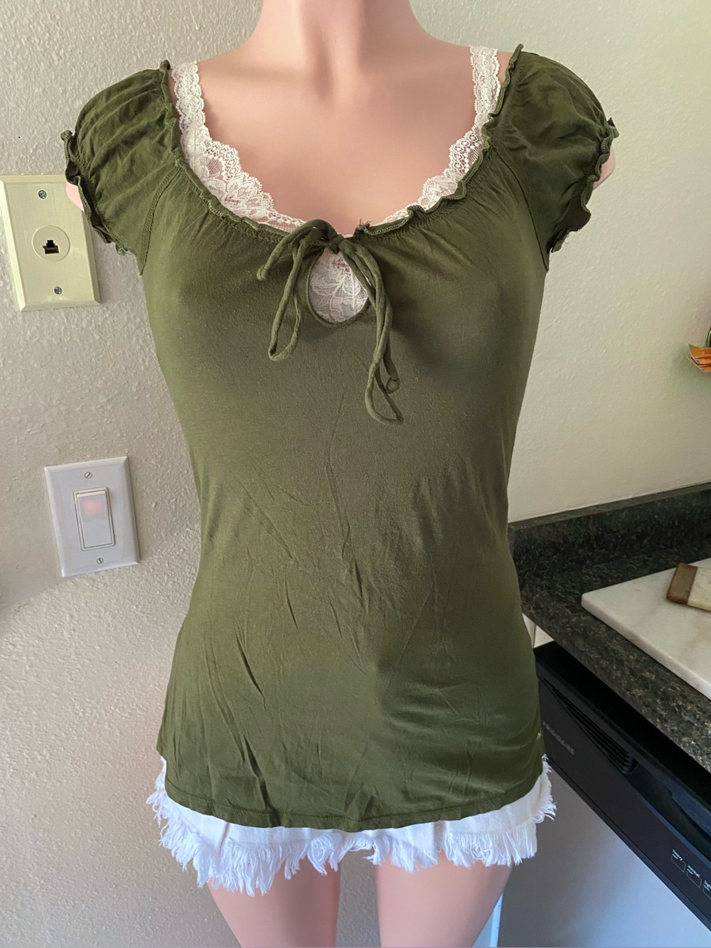Rare Y2k Vintage Hollister green scoop neck short sleeve top.